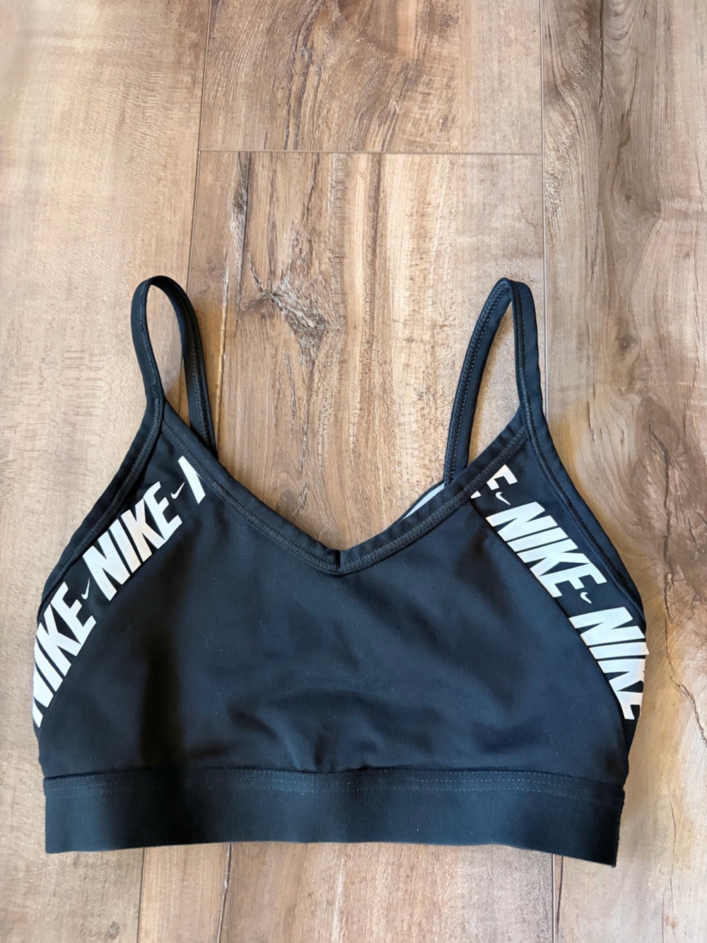 Nike Women's Black Logo-Trim Sports Bra. Size XS.